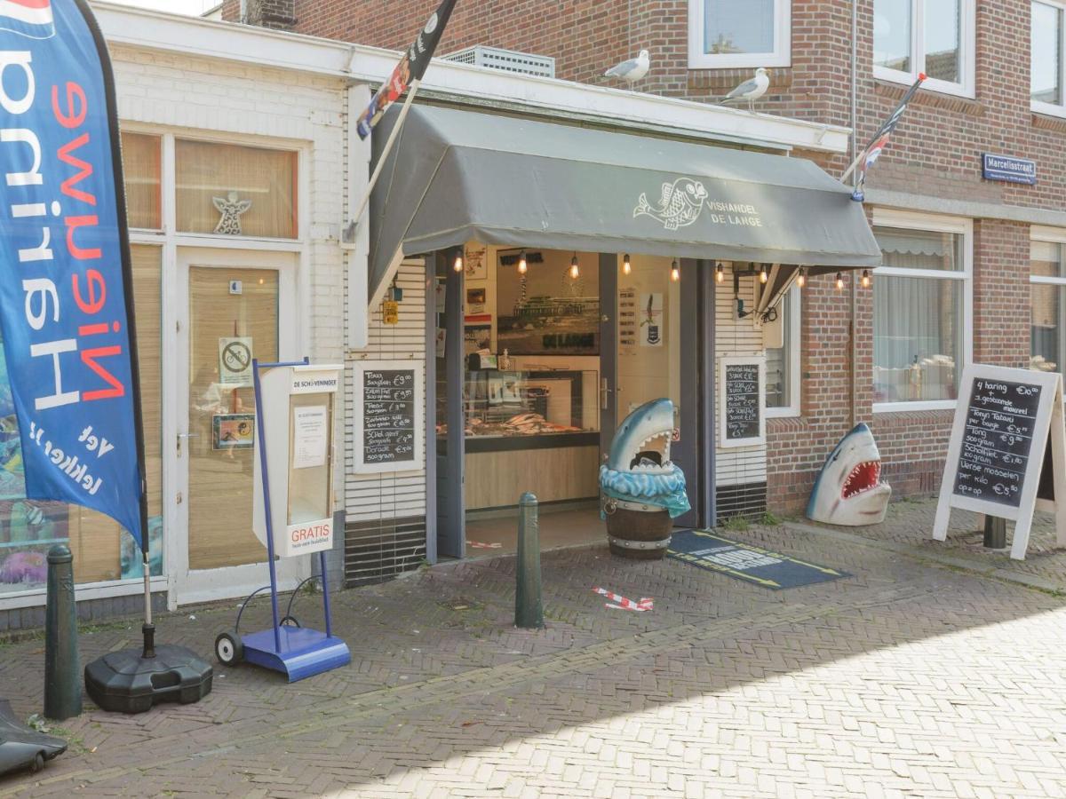 Picturesque Fisherman S House In Scheveningen Near The Shops Хага Екстериор снимка